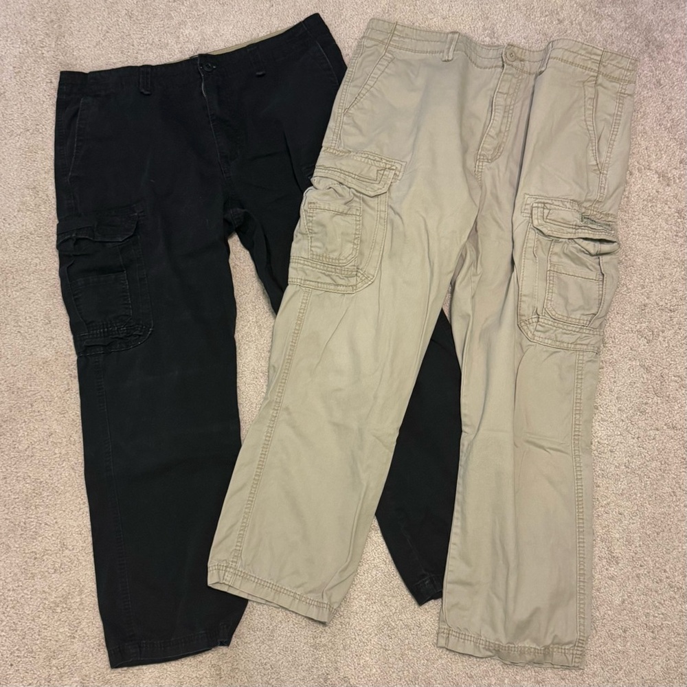 2-Piece Lot: UNIONBAY Men's Black and Tan Cargo Pants 36x30